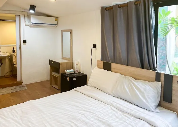 Chubbi 5 Room1 Apartment Bangkok